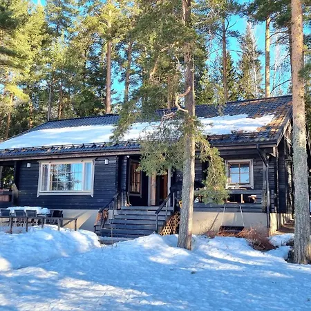 Skitunas 빌라 Pyhtaa